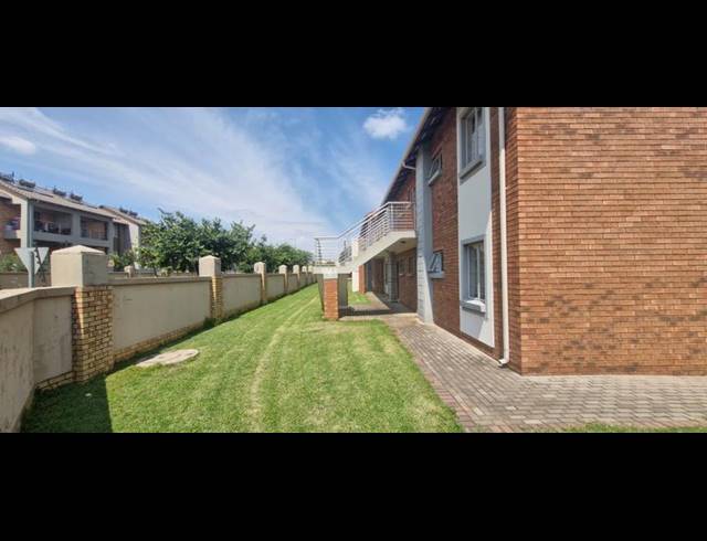 2 BEDROOM APARTMENT FOR SALE IN MONAVONI